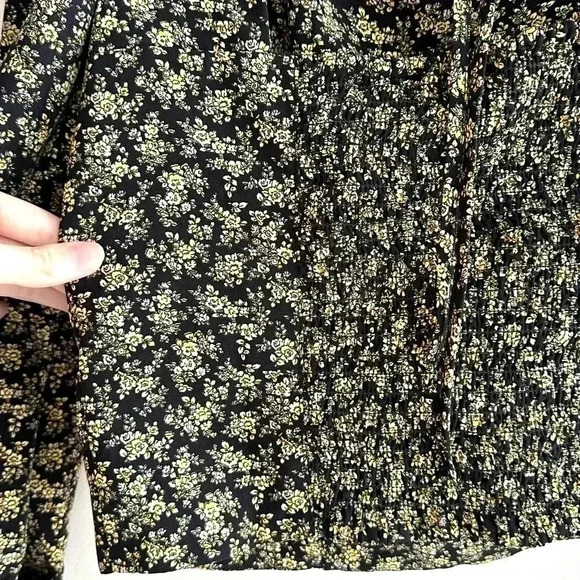 Levi's The Statement Top Slim Fit, Floral Print Puff Sleeve Top,Black/Yellow, M - Picture 15 of 16